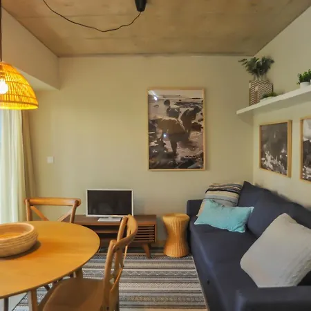 Madragoa Modern Apartment