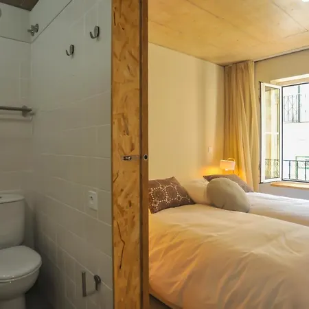 Madragoa Modern Apartment Lisbon
