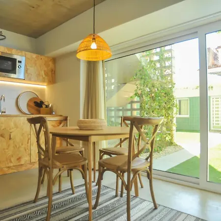 Madragoa Modern Apartment *