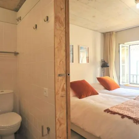Madragoa Modern Apartment
